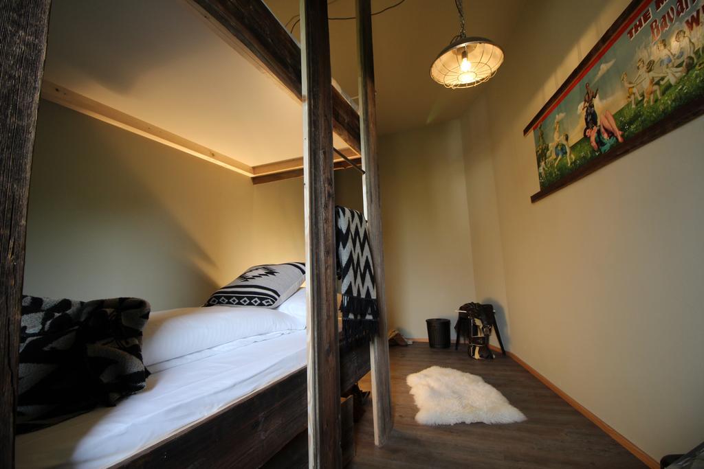 Gspusi Bar Hostel Munich Room photo